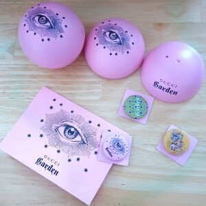 New RARE Set of 3 Gucci Garden Buttons/Pins/Brooches Inside a Collectible Ball
